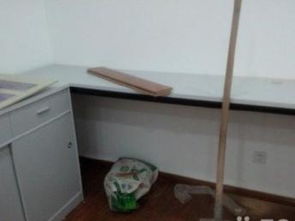 上海愛誠辦公家具 優質辦公桌椅與會議桌廠家直銷，支持展廳看樣